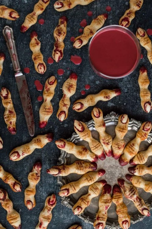witch-finger-cookies.jpg